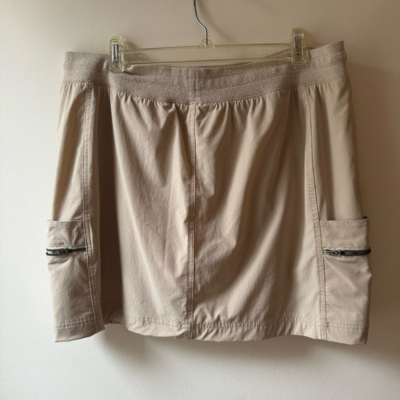 TANGERINE lightweight skort in tan activewear & golf elastic / drawstring waist - Picture 2 of 7